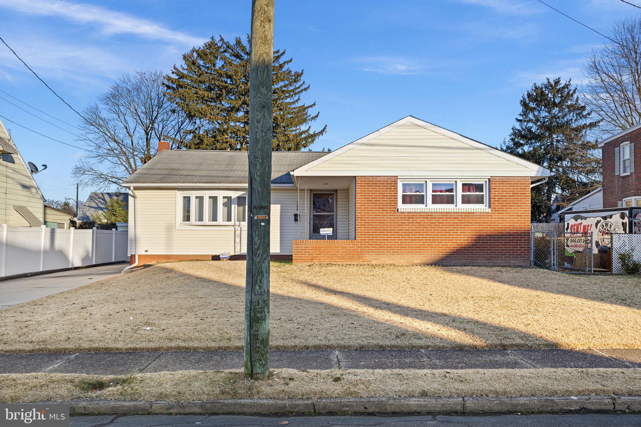 162 Elizabeth Avenue Hamilton, NJ 08610 - Photo 2 of 30