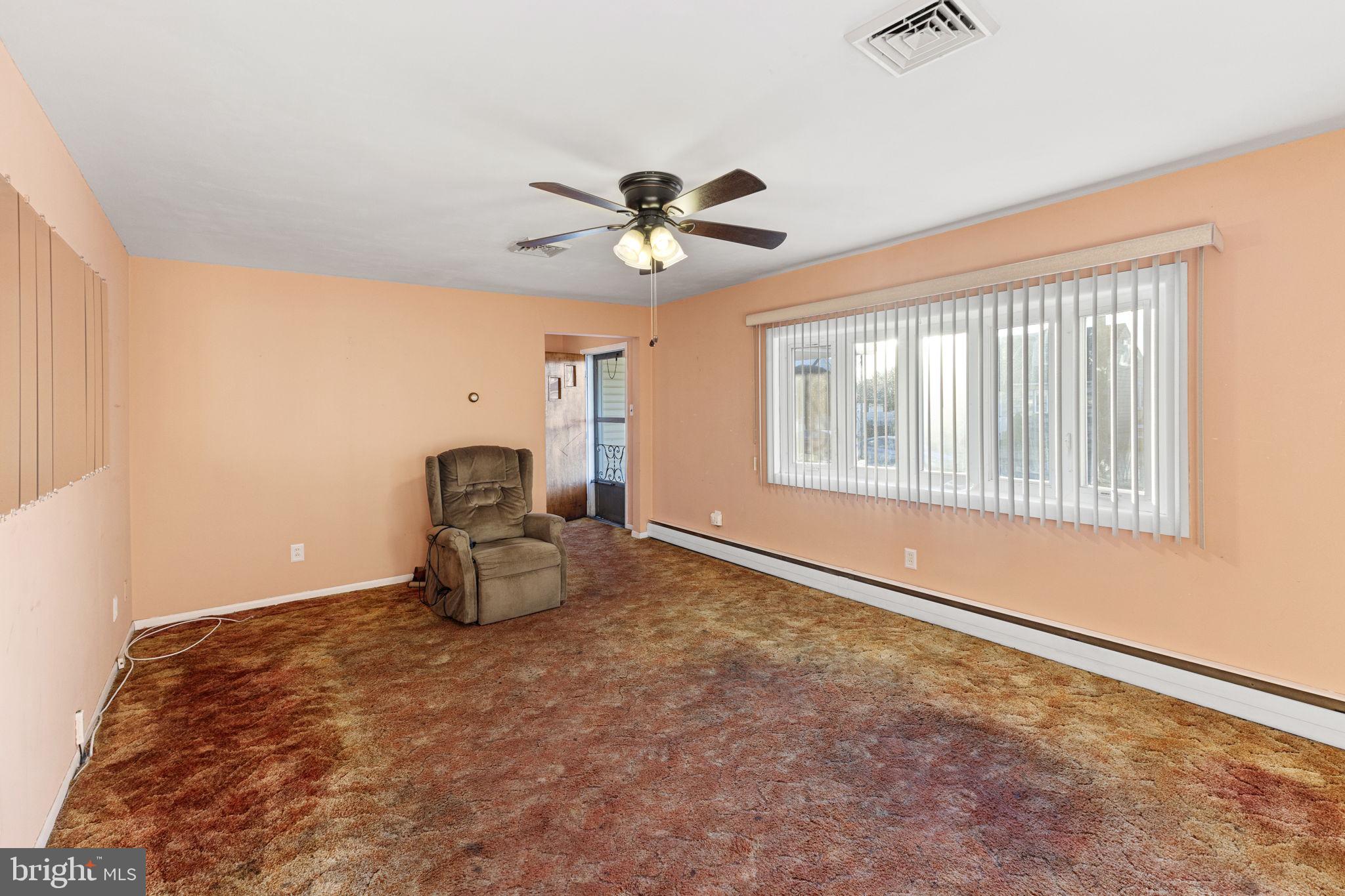 162 Elizabeth Avenue Hamilton, NJ 08610 - Photo 4 of 30
