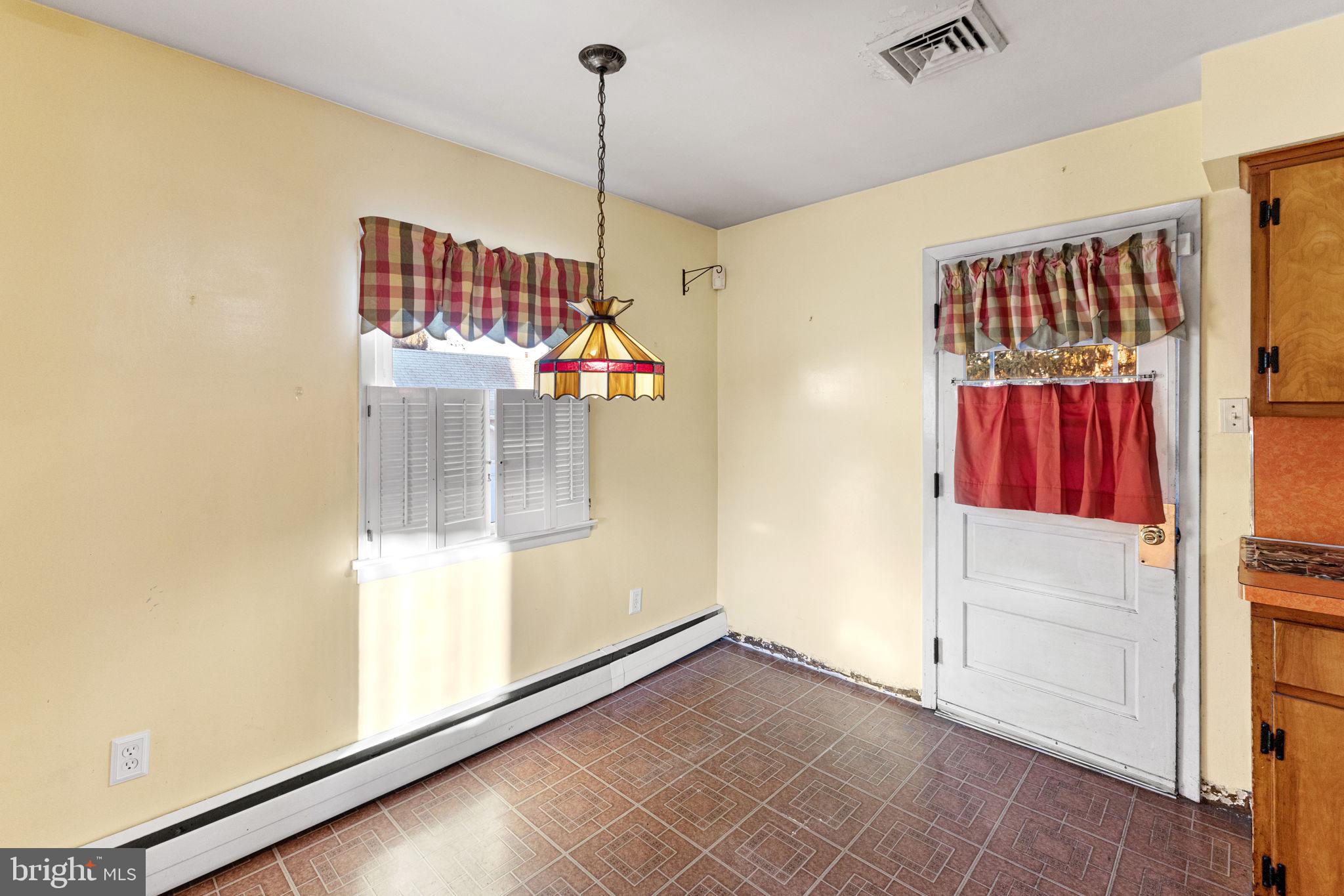 162 Elizabeth Avenue Hamilton, NJ 08610 - Photo 10 of 30