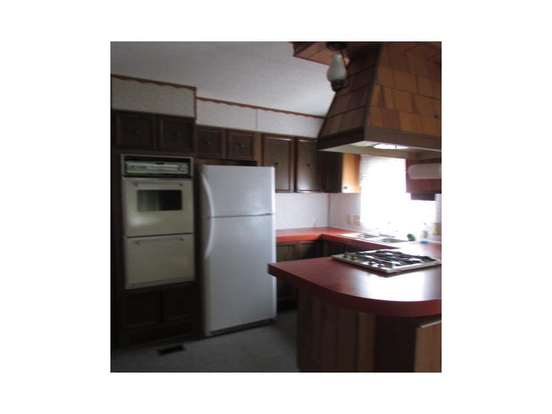 157 Knoch Road Saxonburg, PA 16056 - Photo 9 of 16 Kitchen.