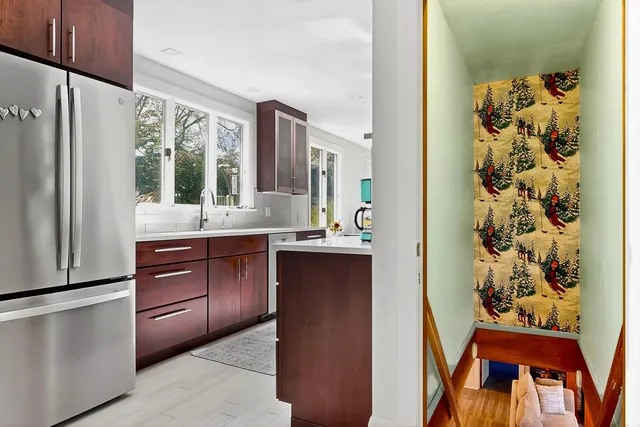 $1,295,000 | 69 Falmouth Road, Falmouth, ME 04105