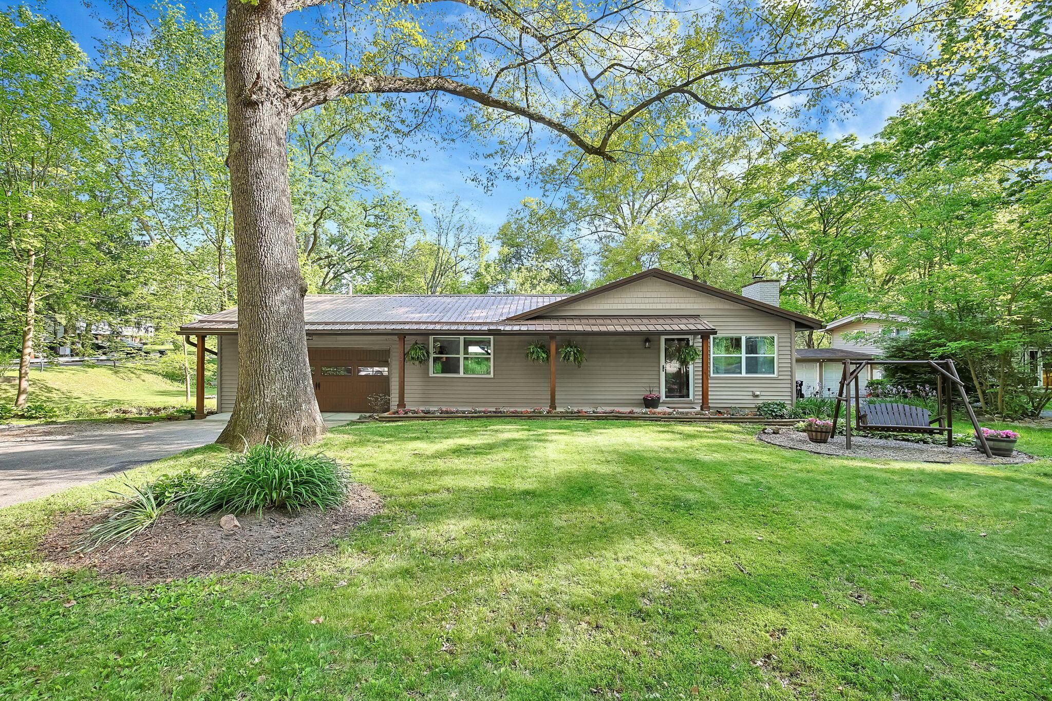 647 Cedar Run Road Northeast Newark, OH 43055 - Photo 1 of 37