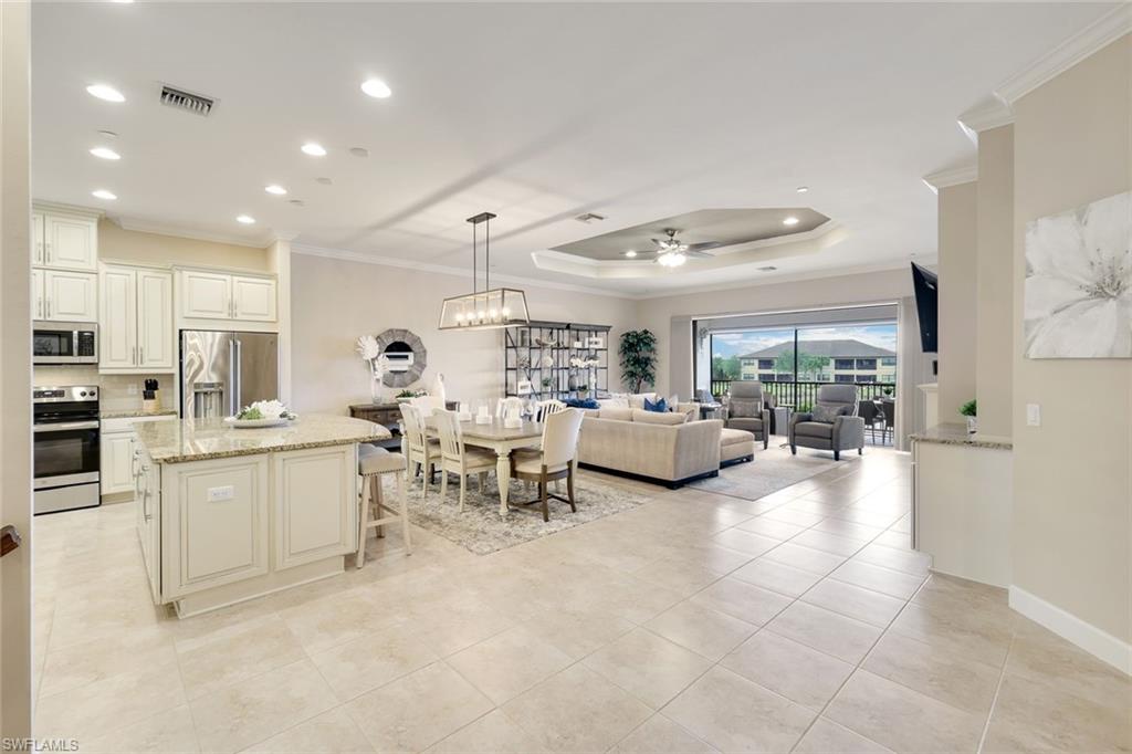 9678 Montelanico Loop, Unit 202 Naples, FL 34119 - Photo 4 of 44