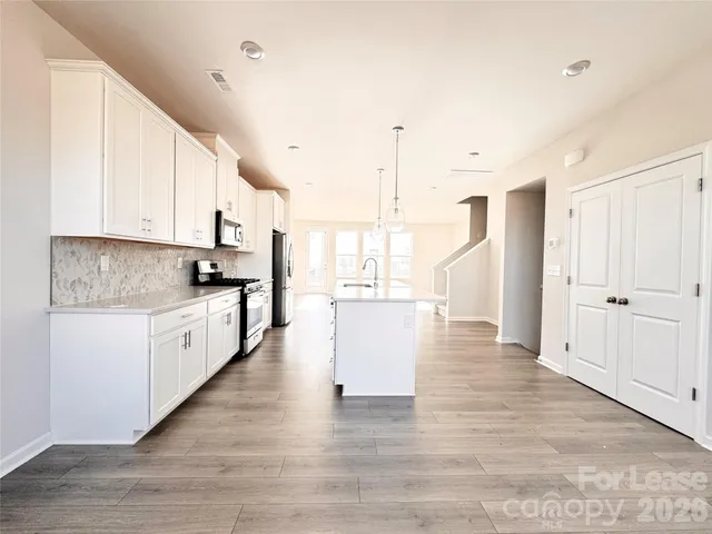 $2,200 | 2350 Donnelly Hls Lane, Charlotte, NC 28262