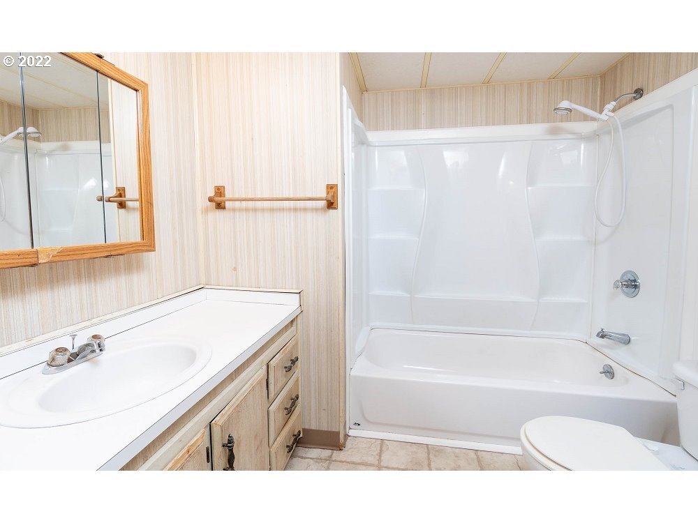 5757 Southwest Shad Road Terrebonne, OR 97760 - Photo 12 of 26 Gallery Image 12