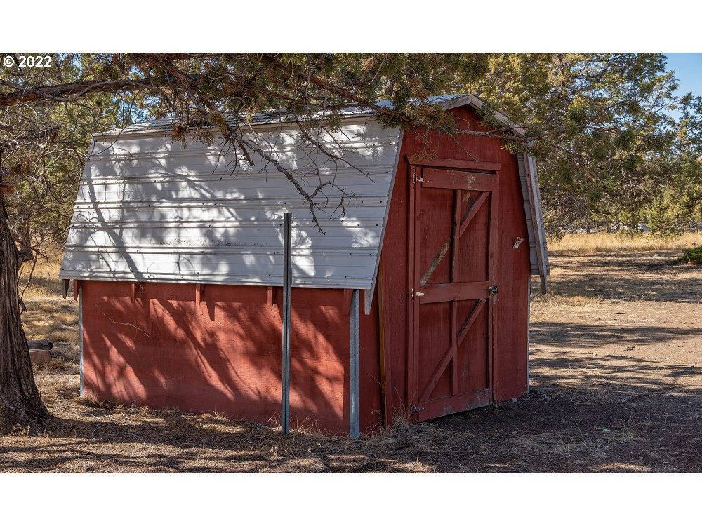 5757 Southwest Shad Road Terrebonne, OR 97760 - Photo 14 of 26 Gallery Image 14