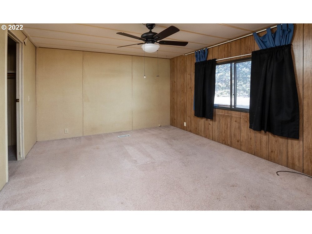 5757 Southwest Shad Road Terrebonne, OR 97760 - Photo 6 of 26 Gallery Image 6