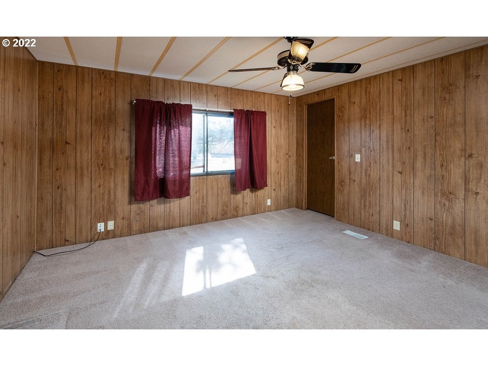 5757 Southwest Shad Road Terrebonne, OR 97760 - Photo 10 of 26 Gallery Image 10