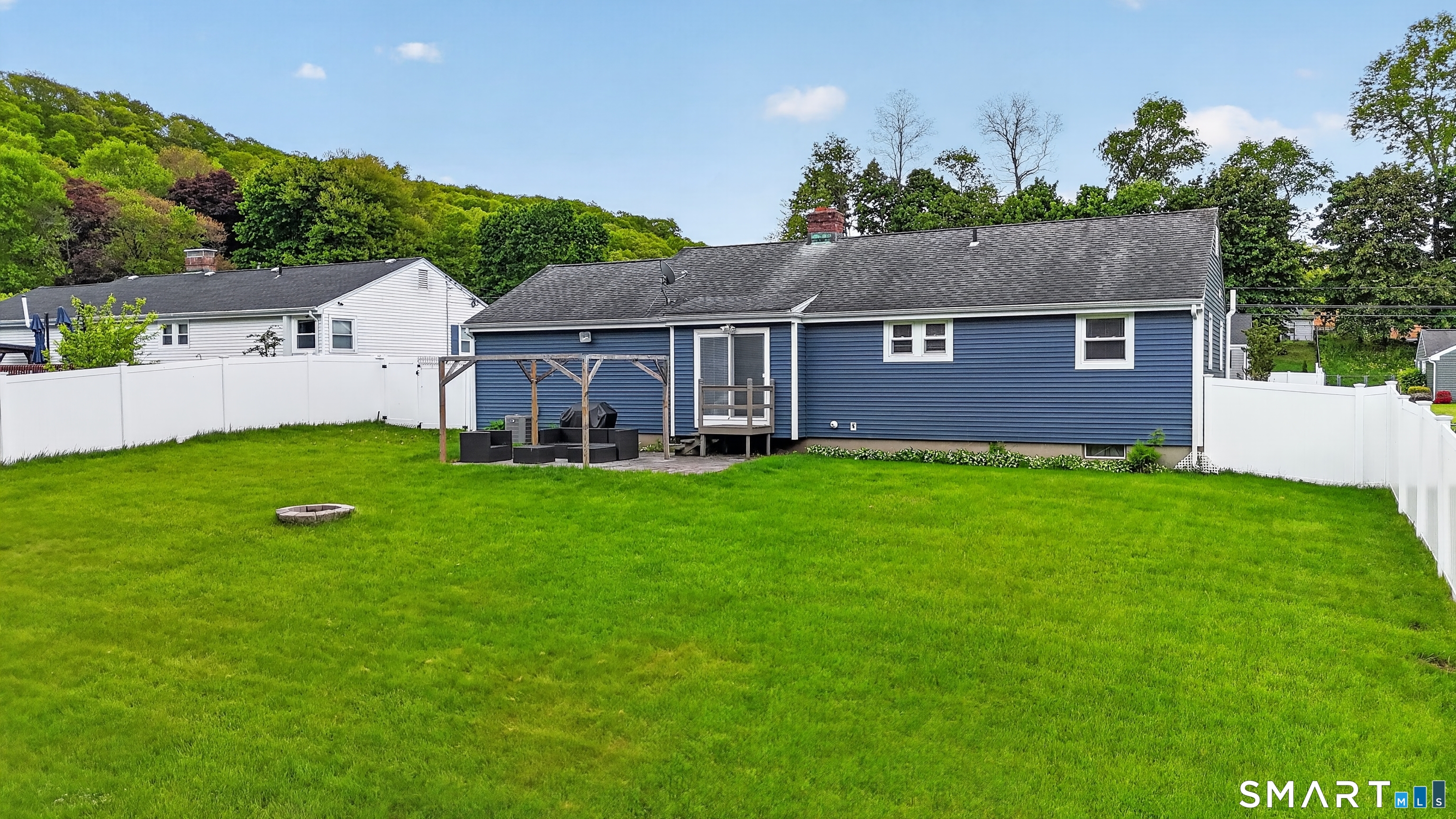 112 Brentwood Road Newington, CT 06111 - Photo 27 of 30