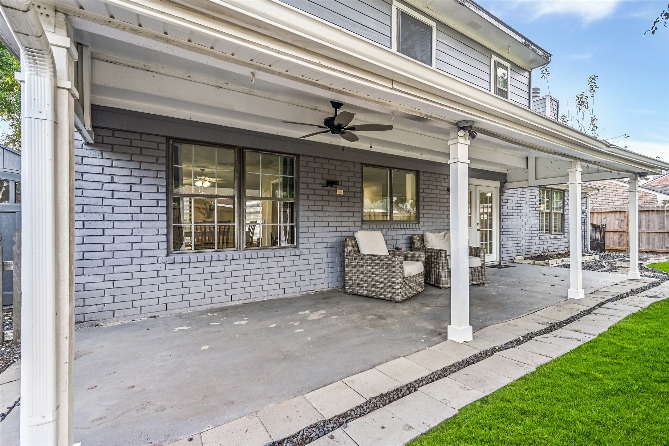 2503 Colleen Drive Pearland, TX 77581 - Photo 20 of 23 a front view of a house with a garden