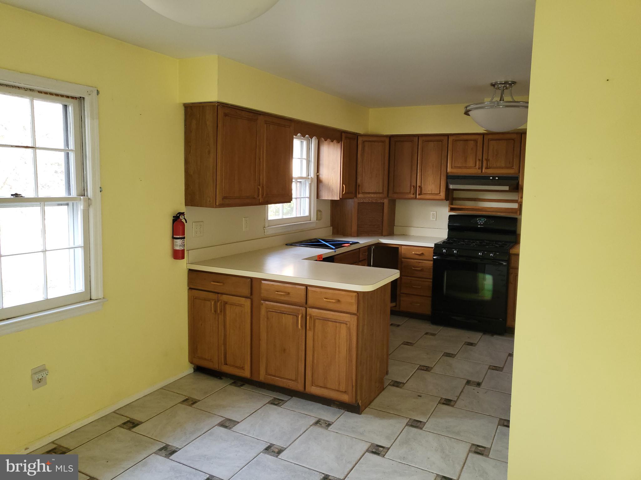 5 Randi Way Titusville, NJ 08560 - Photo 13 of 26 eat in kitchen