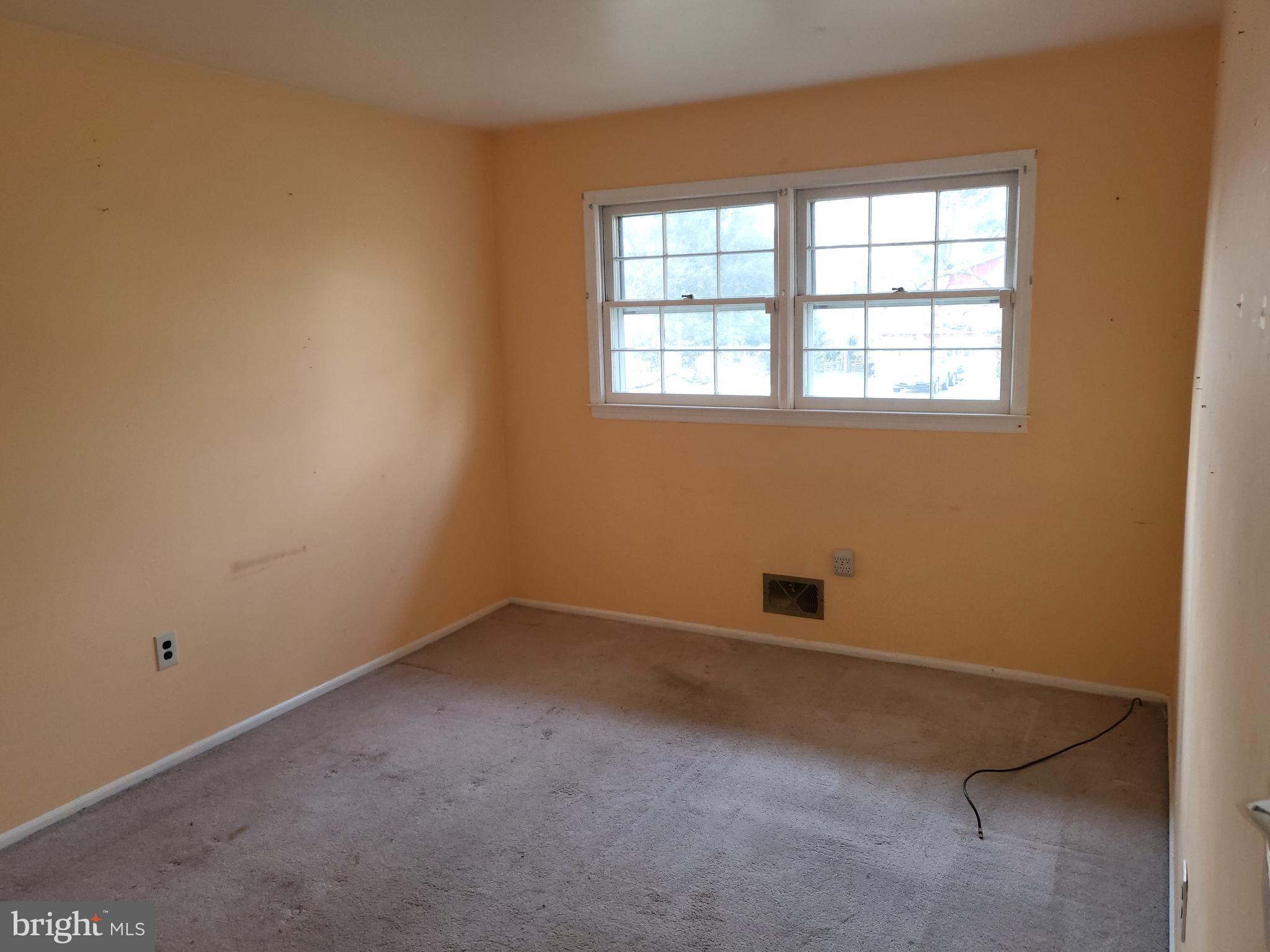 5 Randi Way Titusville, NJ 08560 - Photo 16 of 26 Second bedroom