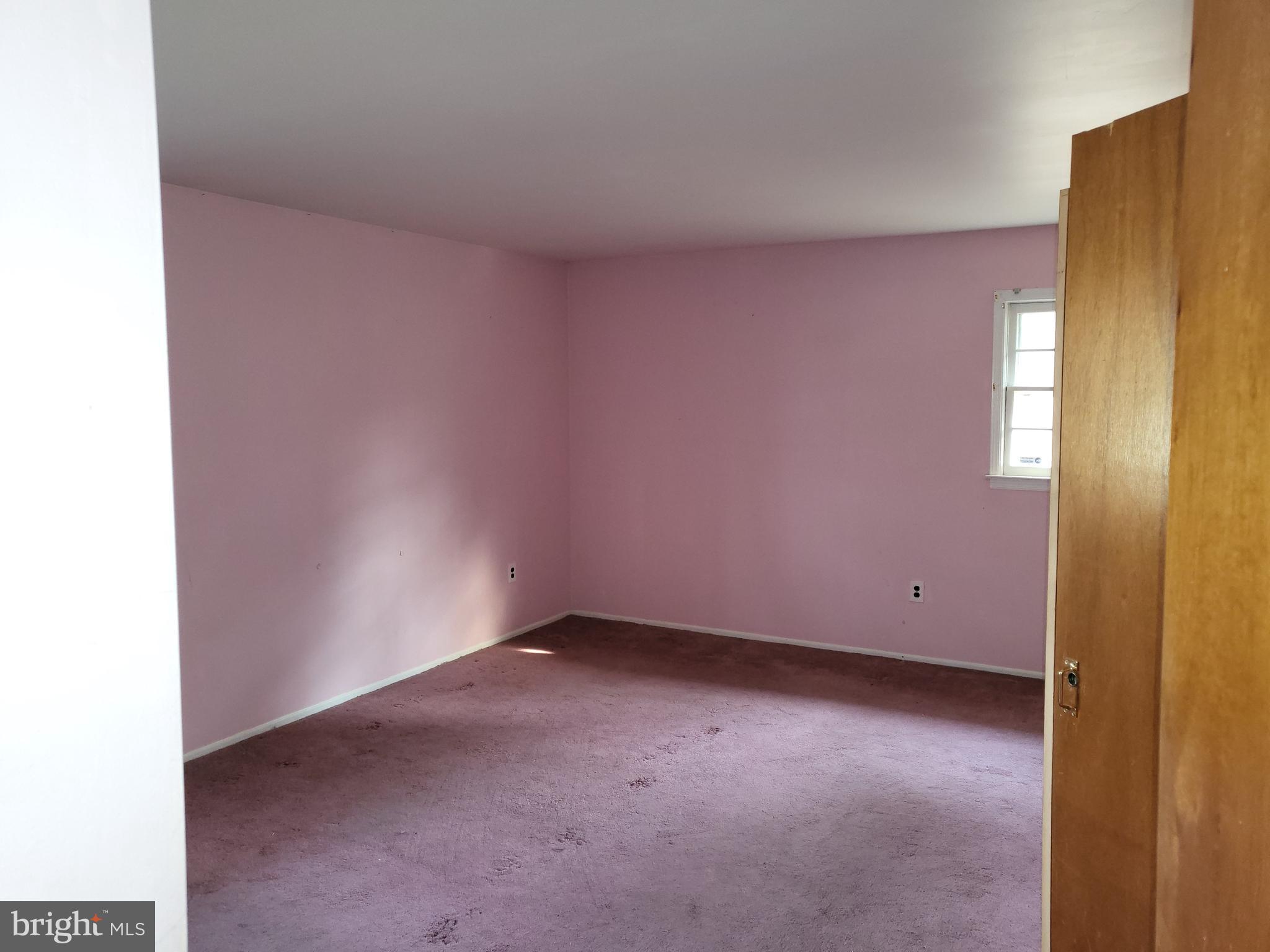 5 Randi Way Titusville, NJ 08560 - Photo 19 of 26 another view Master bedroom