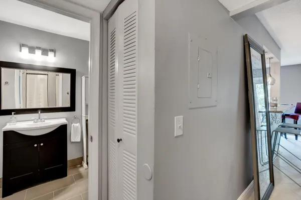 a view of a storage & utility room