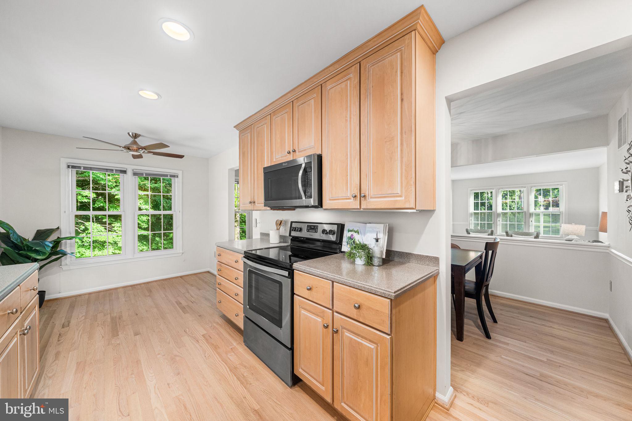 7913 Pebble Brook Court Springfield, VA 22153 - Photo 13 of 36 Plenty of Cabinet Space