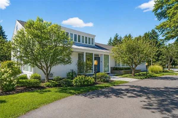 $879,900 | 800 South Manlius Street, Manlius, NY 13066