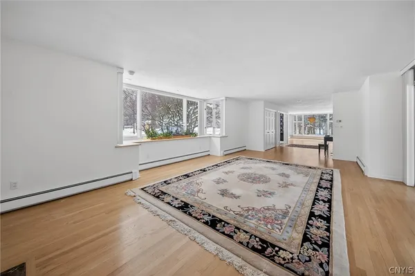 $879,900 | 800 South Manlius Street, Manlius, NY 13066