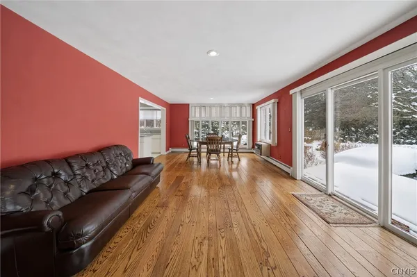 $879,900 | 800 South Manlius Street, Manlius, NY 13066