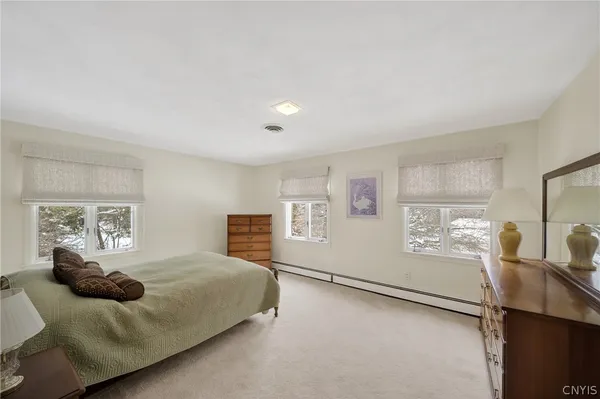 $879,900 | 800 South Manlius Street, Manlius, NY 13066