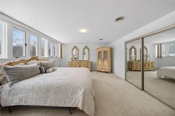 $879,900 | 800 South Manlius Street, Manlius, NY 13066