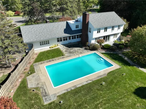$879,900 | 800 South Manlius Street, Manlius, NY 13066