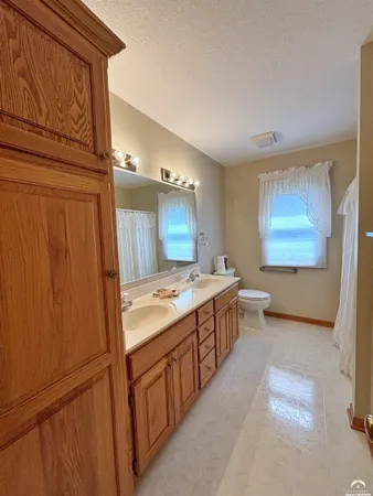 $544,900 | 4605 Grove Drive, Lawrence, KS 66049