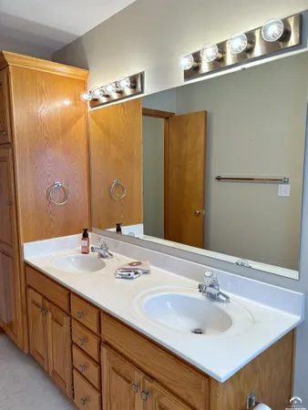 $544,900 | 4605 Grove Drive, Lawrence, KS 66049