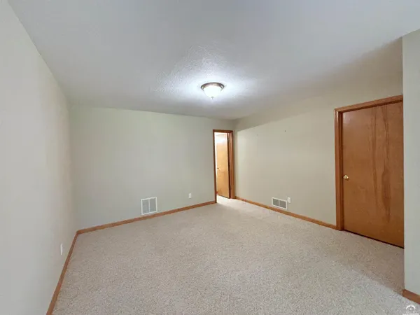 $544,900 | 4605 Grove Drive, Lawrence, KS 66049