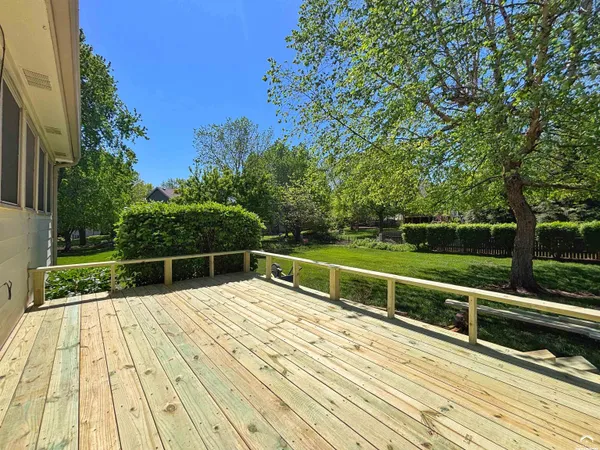 $544,900 | 4605 Grove Drive, Lawrence, KS 66049