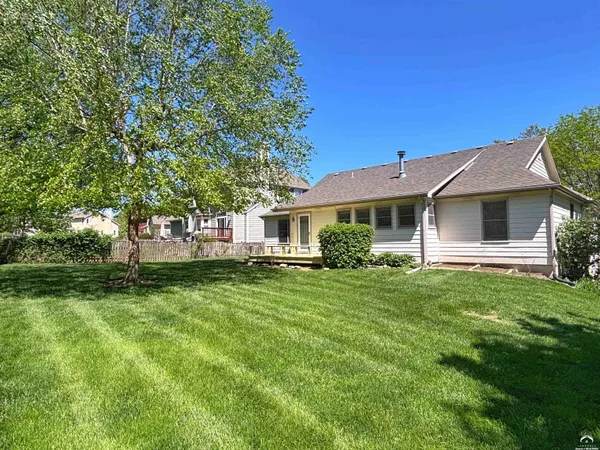 $544,900 | 4605 Grove Drive, Lawrence, KS 66049
