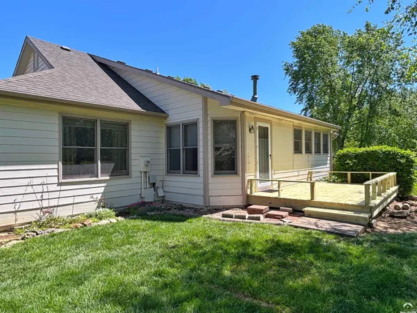 $544,900 | 4605 Grove Drive, Lawrence, KS 66049
