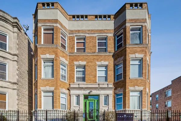 $2,150 | 4519 South Calumet Avenue, Unit 1B, Chicago, IL 60653