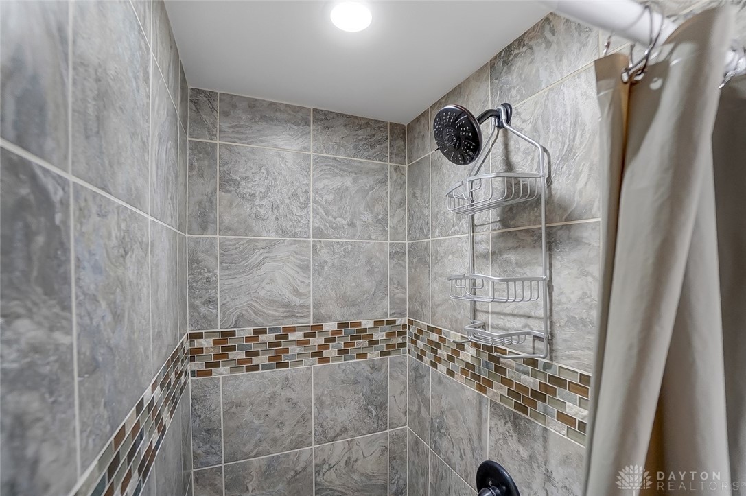 5220 Gander Road West Dayton, OH 45424 - Photo 33 of 41