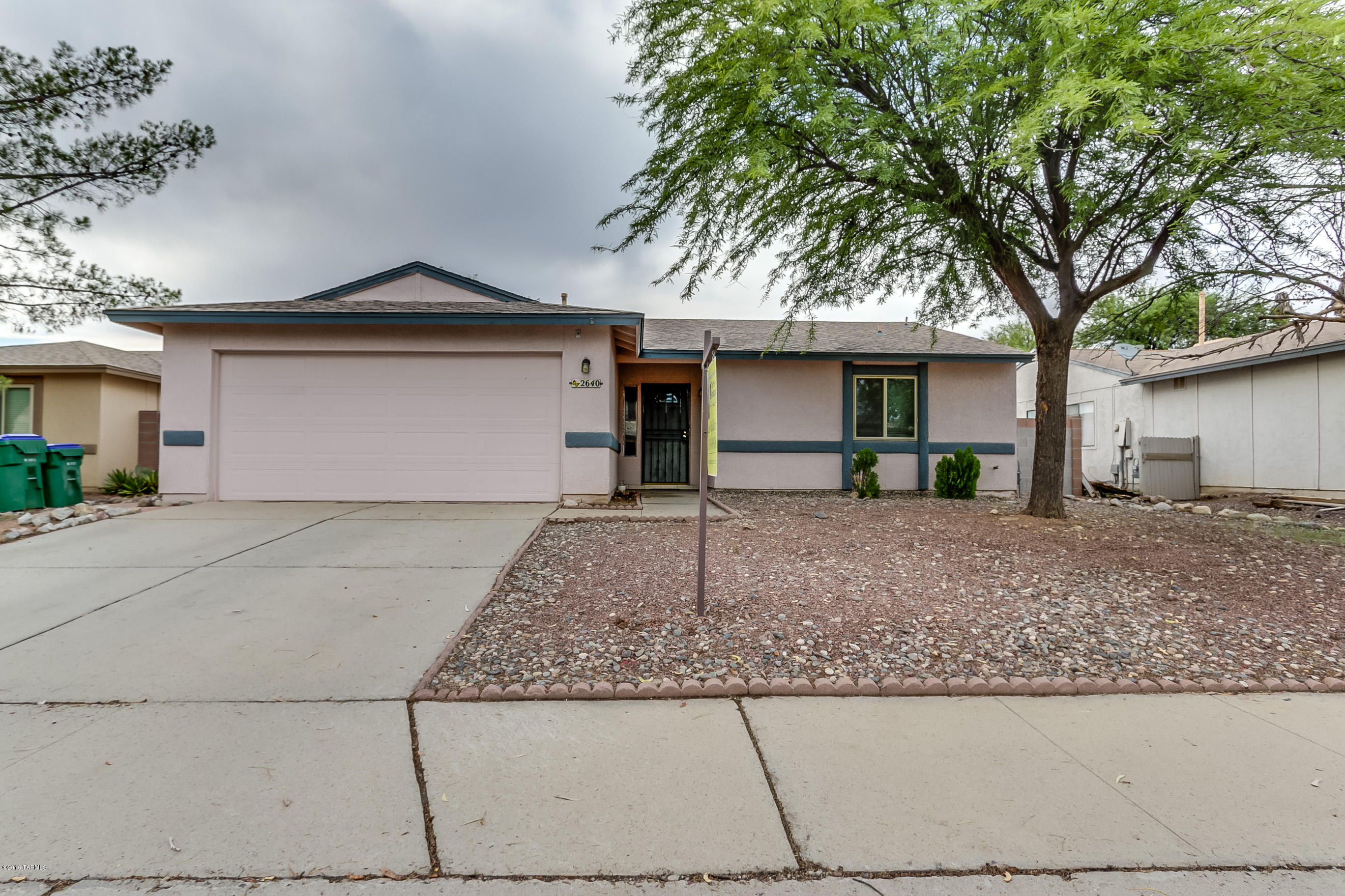 2640 West Flamebrook Road Tucson, AZ 85741 - Photo 3 of 39