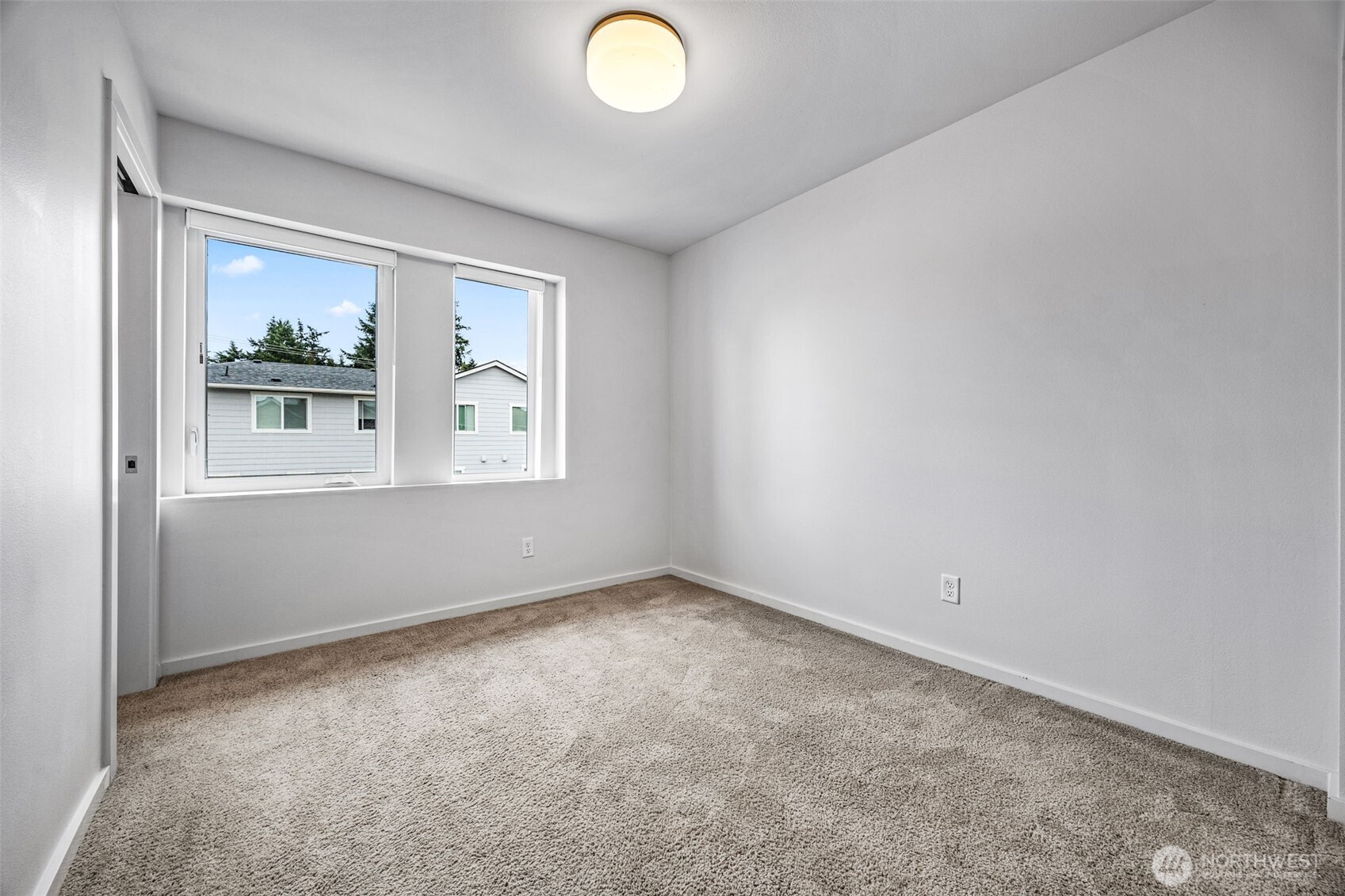 5118 164th Street Southwest, Unit C5 Edmonds, WA 98026 - Photo 21 of 39