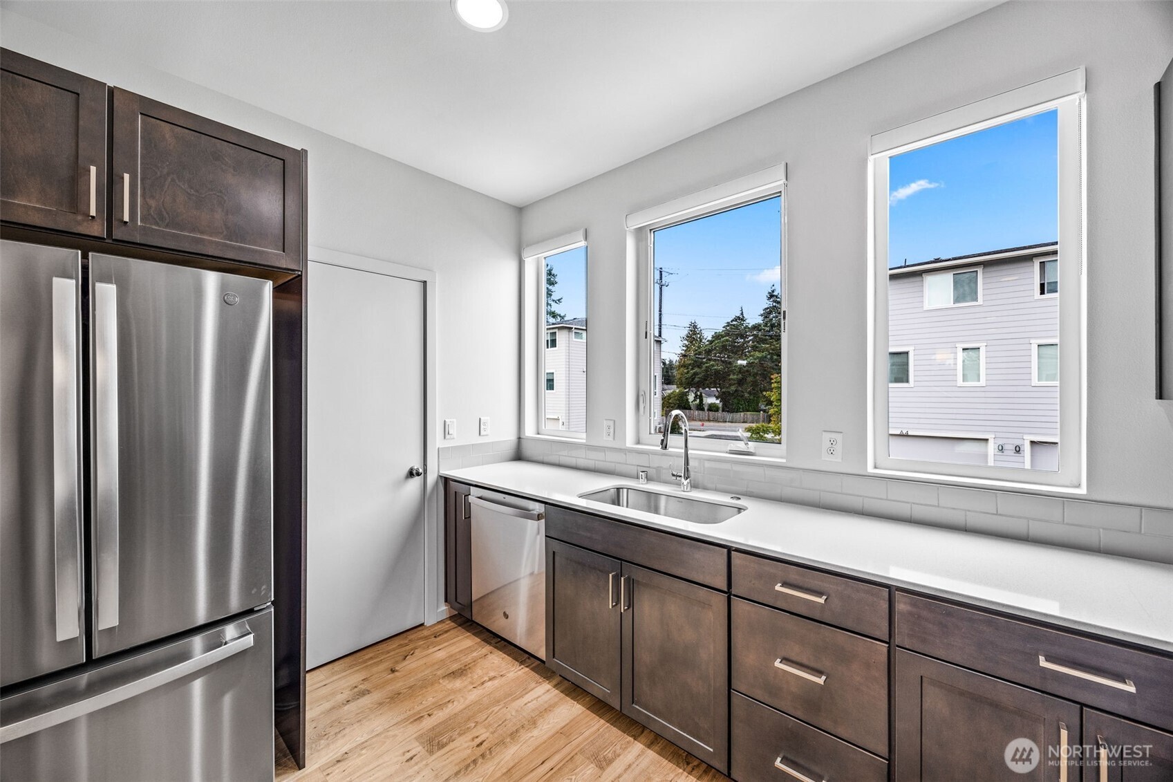 5118 164th Street Southwest, Unit C5 Edmonds, WA 98026 - Photo 7 of 39