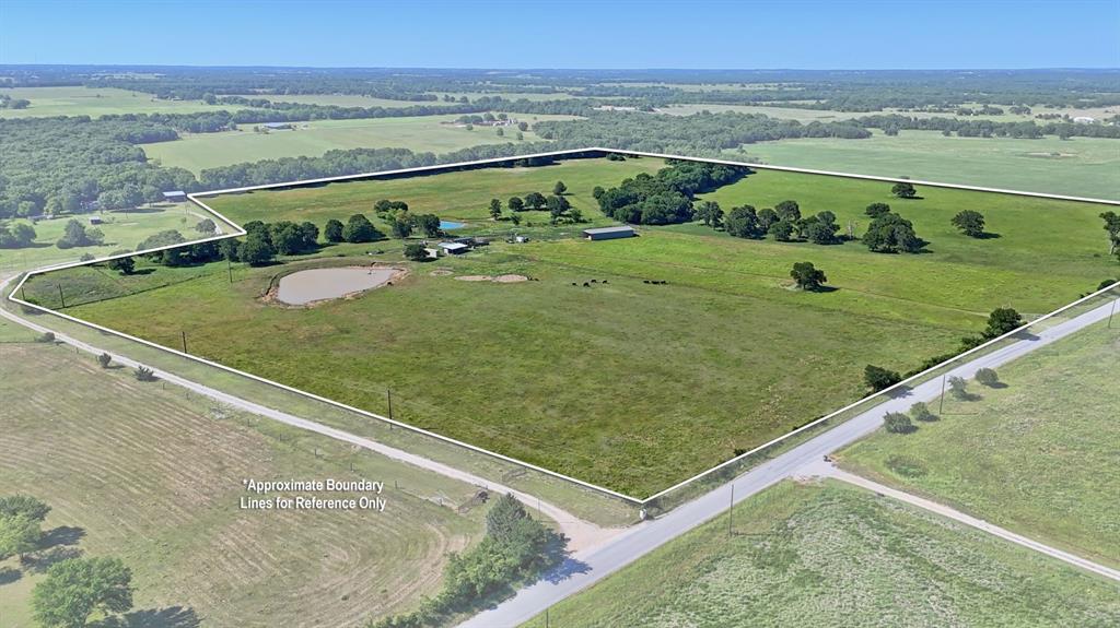 1580 Lama Road Bowie, TX 76230 - Photo 2 of 32