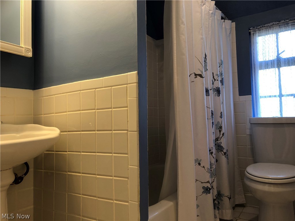 16217 Cleviden Road Cleveland, OH 44112 - Photo 24 of 29