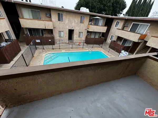 $1,695 | 13562 Vanowen Street, Unit 23, Van Nuys, CA 91401