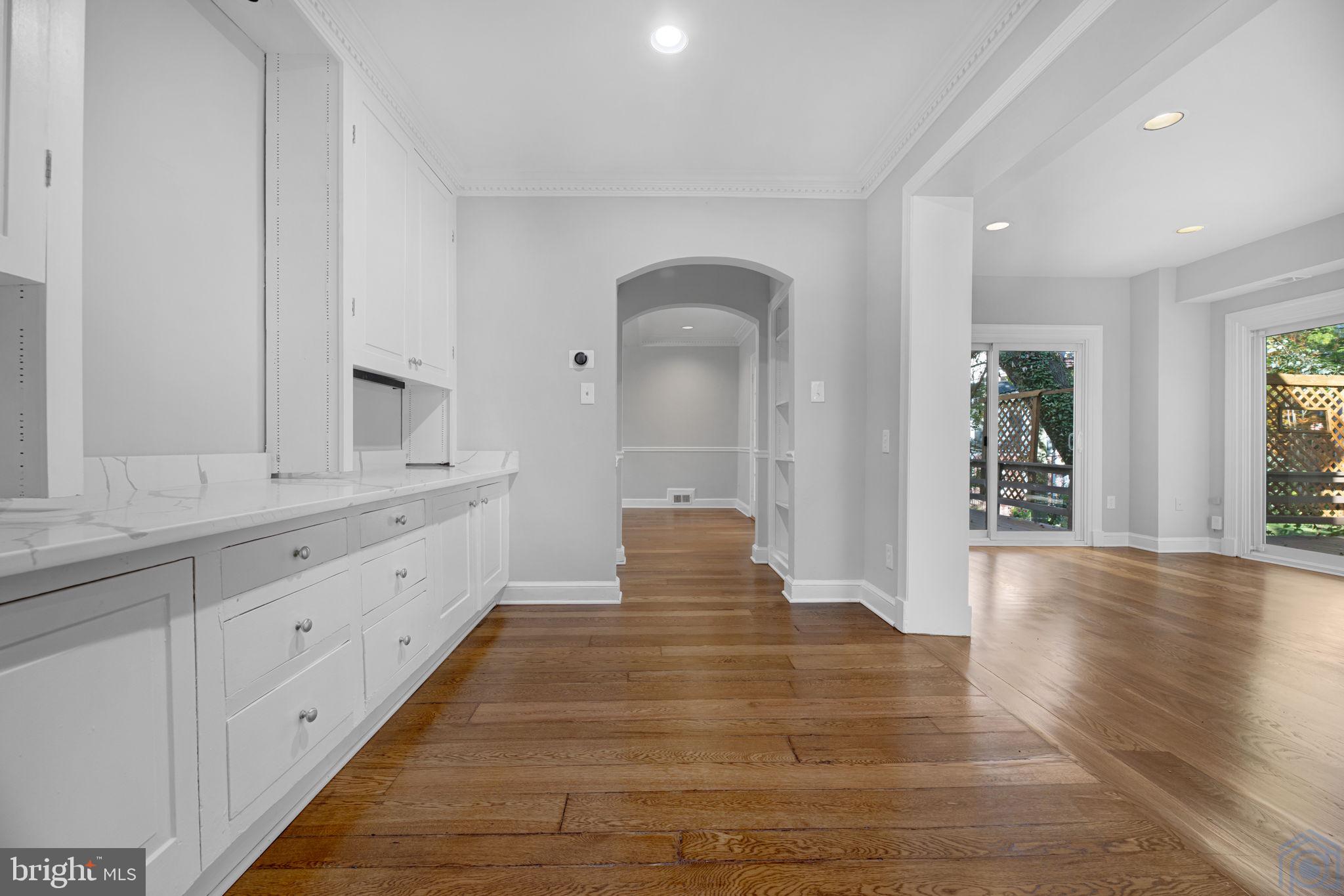 4855 Reservoir Road Northwest Washington, DC 20007 - Photo 15 of 67 Eat in Breakfast Area