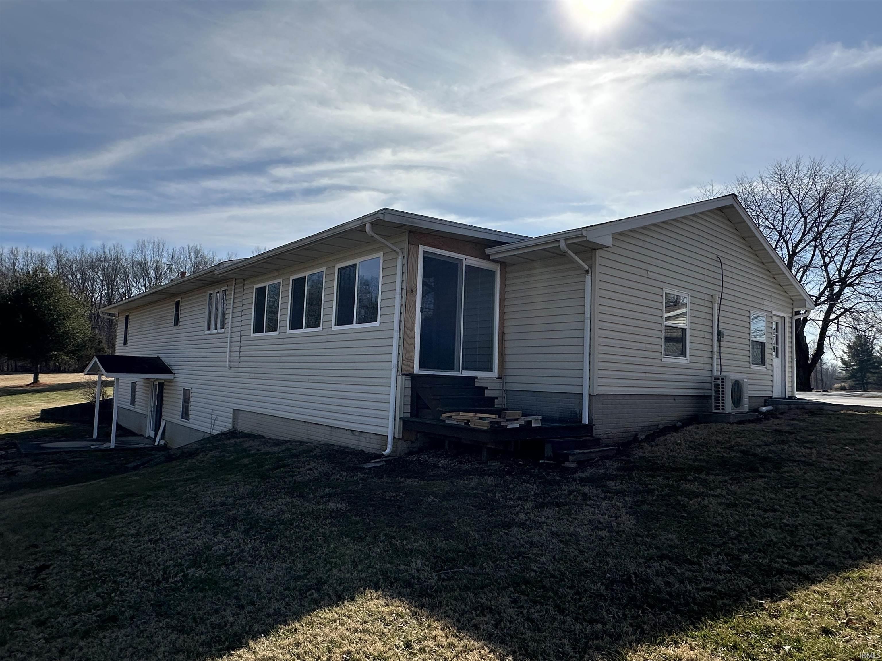 5433 Old St Road Bedford, IN 47421 - Photo 5 of 36