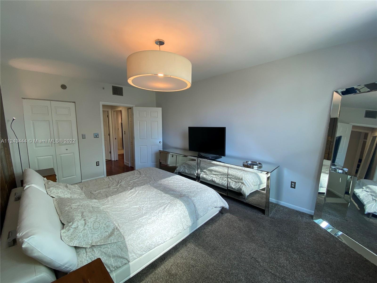 Edgewater Miami, FL 33137 - Photo 26 of 35