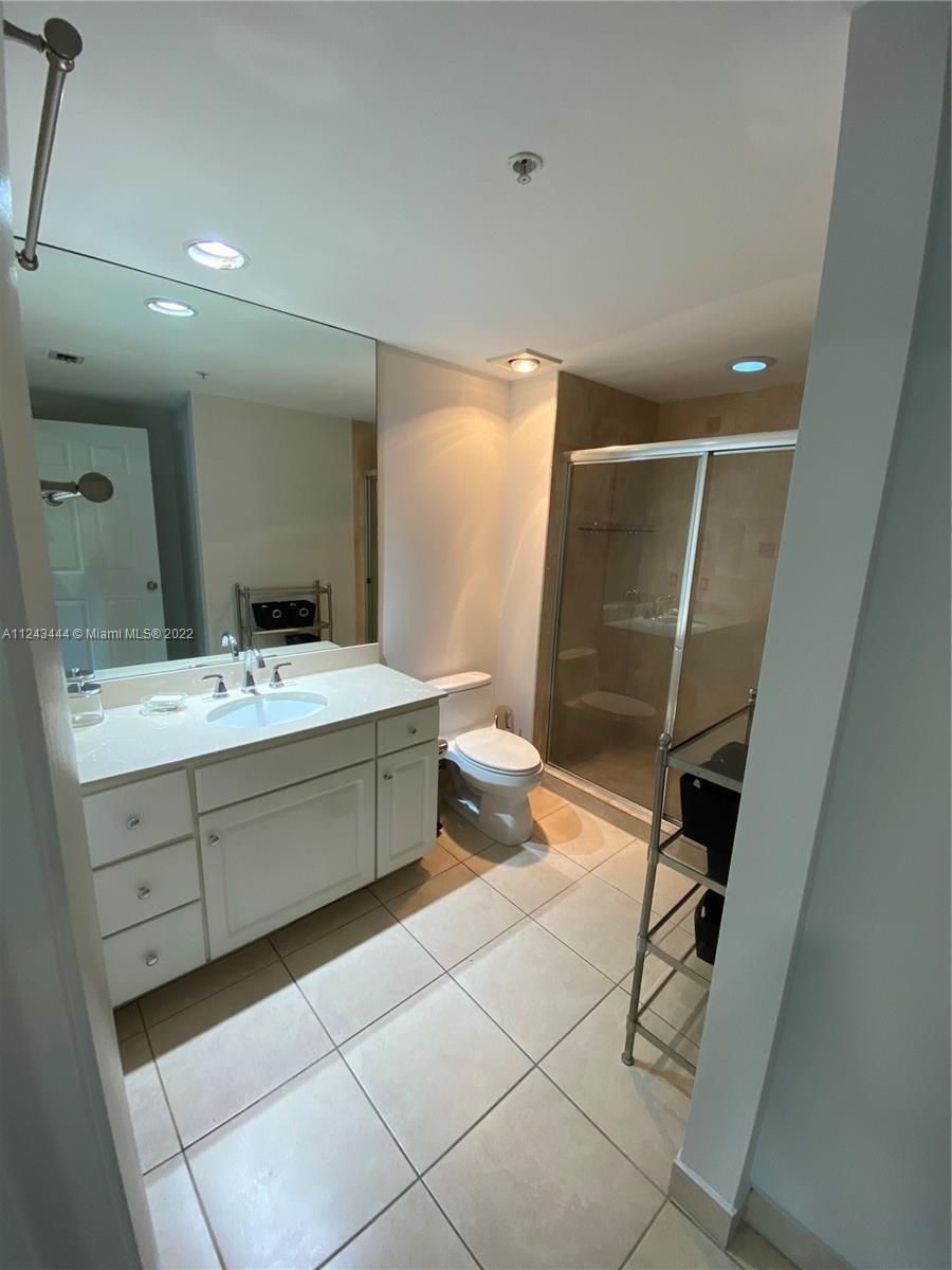 Edgewater Miami, FL 33137 - Photo 30 of 35