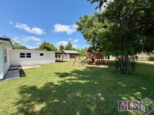 857 Highway 55 Montegut, LA 70377 - Photo 15 of 20 Backyard