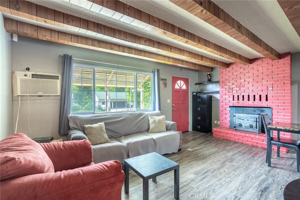 351 5th Street Tehama, CA 96035 - Photo 6 of 20 Living room