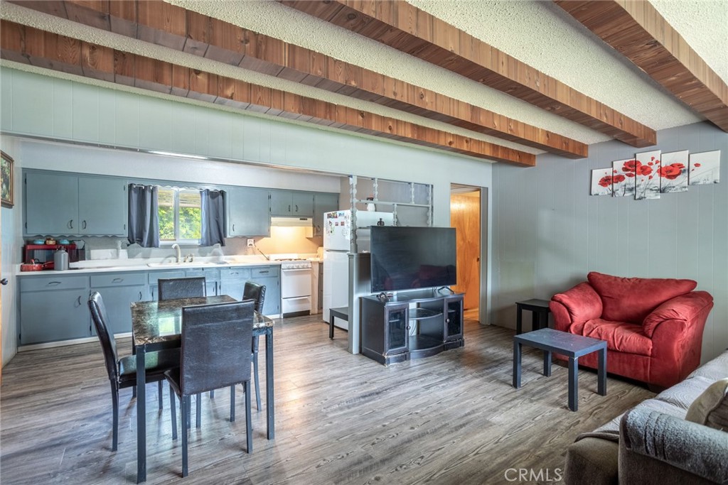 351 5th Street Tehama, CA 96035 - Photo 7 of 20 Kitchen Living room combo