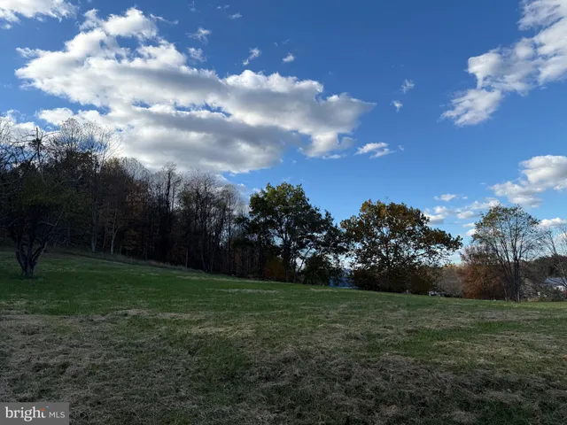 $280,000 | 7178 Martinsburg Road, Berkeley Springs, WV 25411