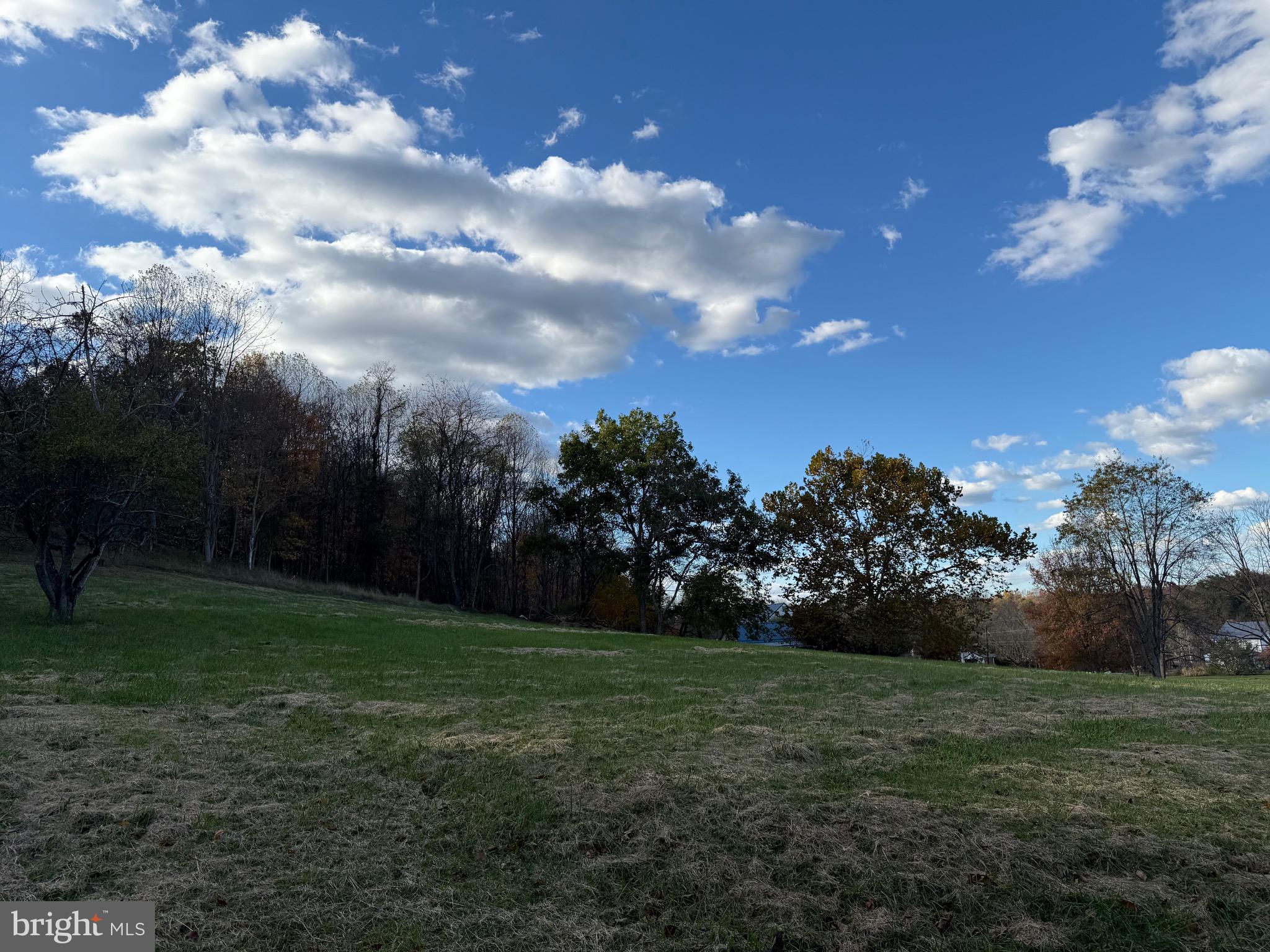 7178 Martinsburg Road Berkeley Springs, WV 25411 - Photo 24 of 34 Setting