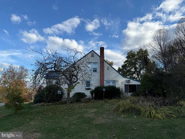 $280,000 | 7178 Martinsburg Road, Berkeley Springs, WV 25411