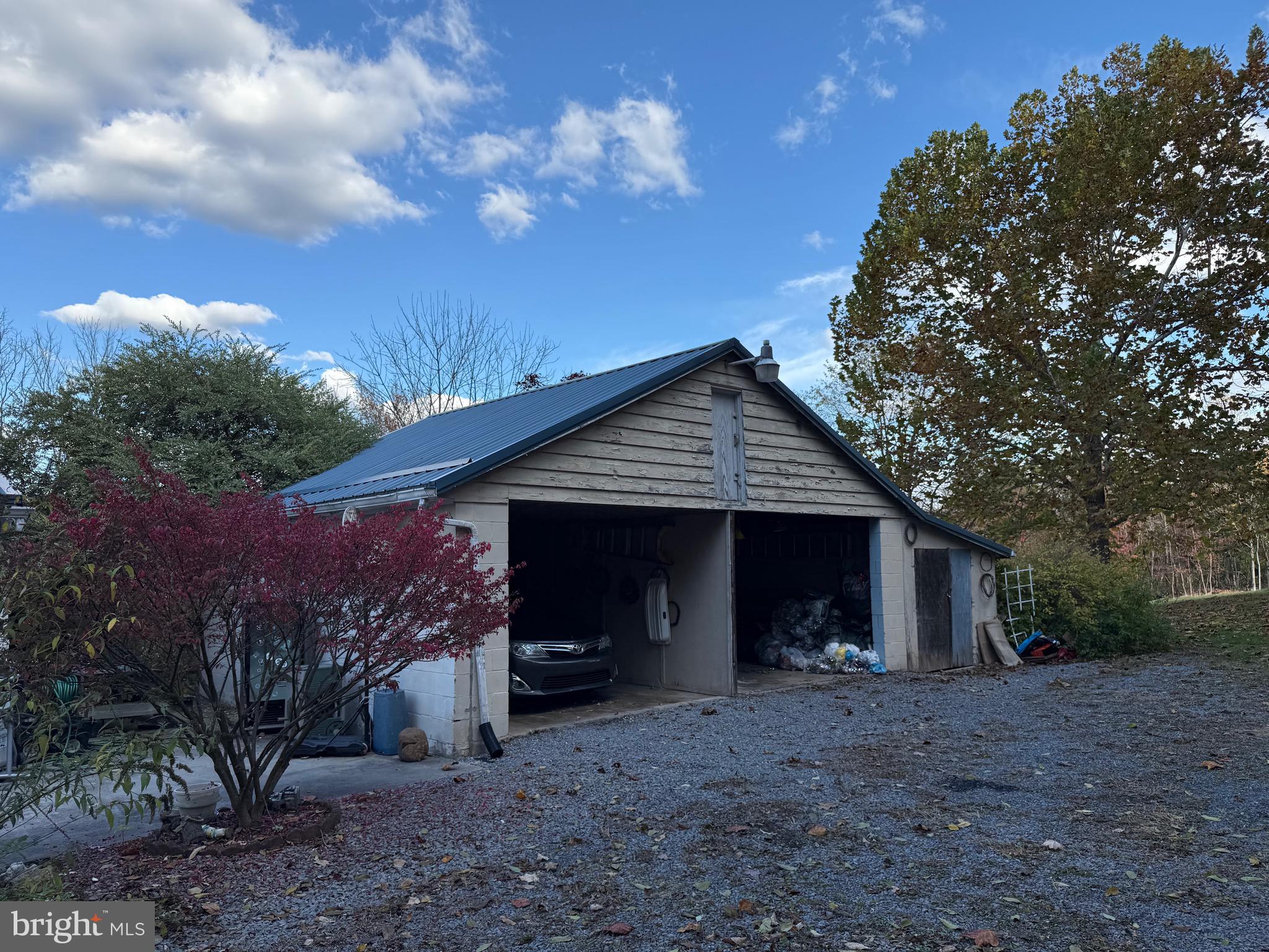 7178 Martinsburg Road Berkeley Springs, WV 25411 - Photo 6 of 34 Detached Garage